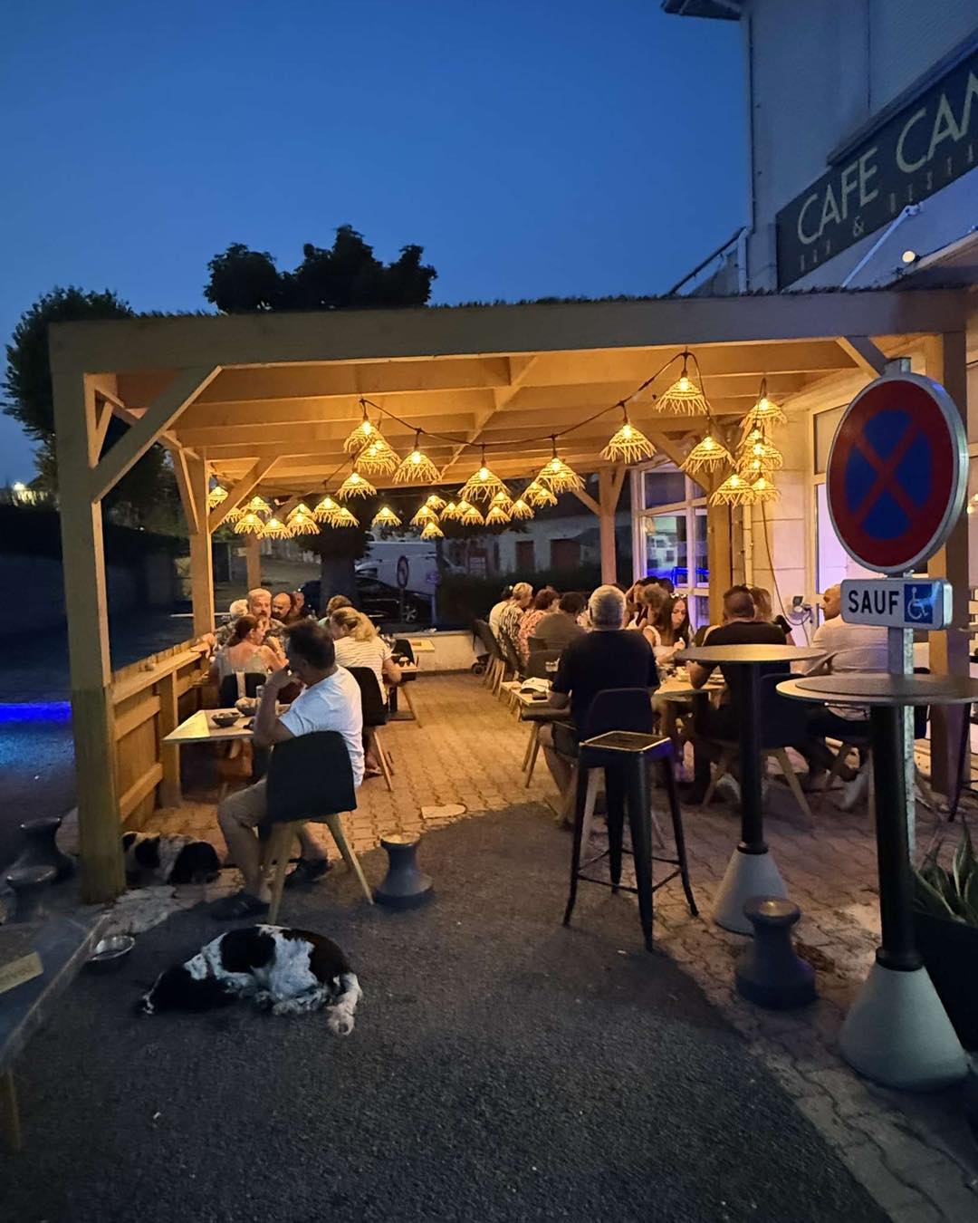 Café Cambe Castelnaud de Gratecambe